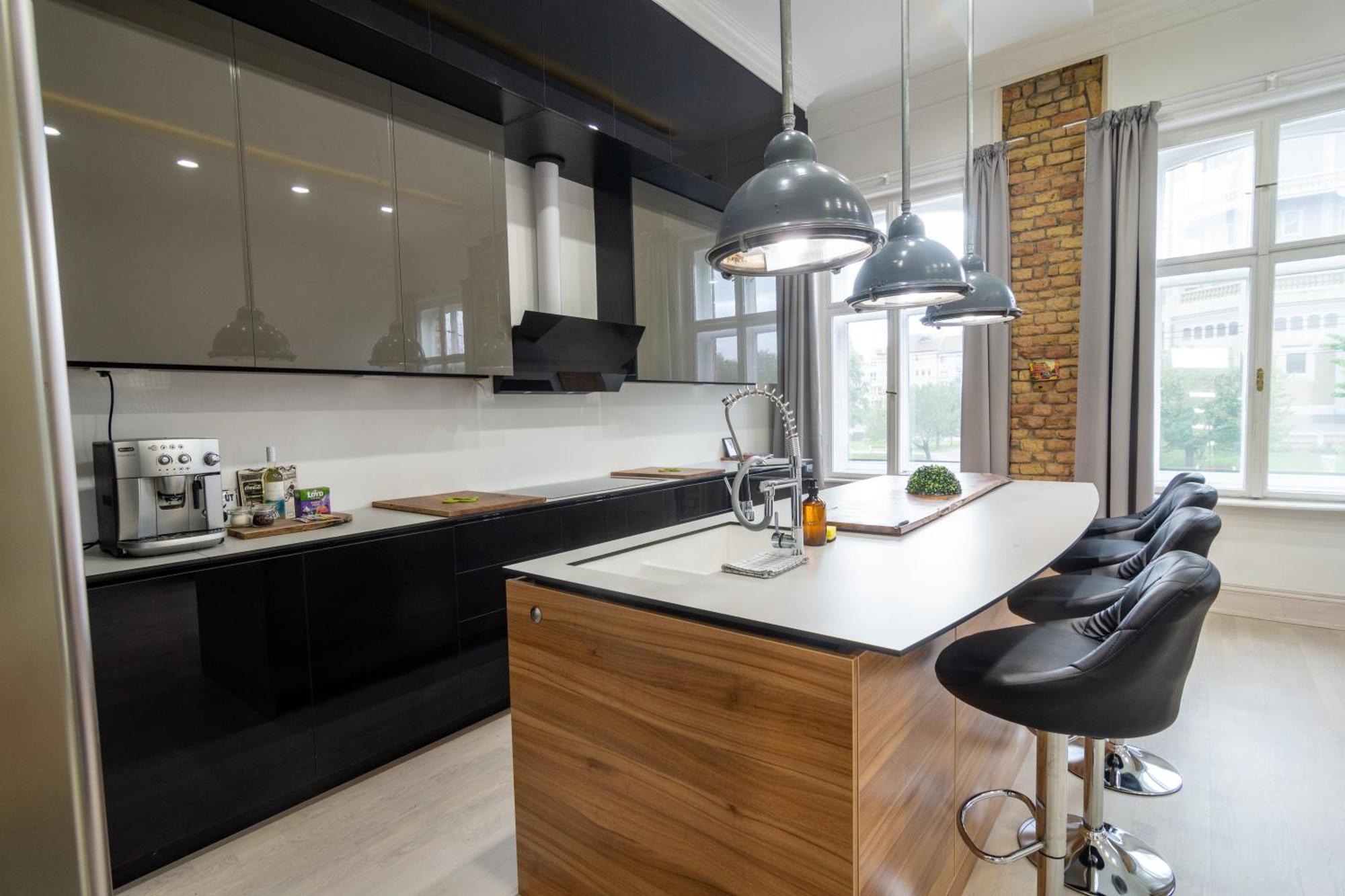 Tower Szeged Belvarosi Exkluziv Panoramas Apartman - Free Parking מראה חיצוני תמונה